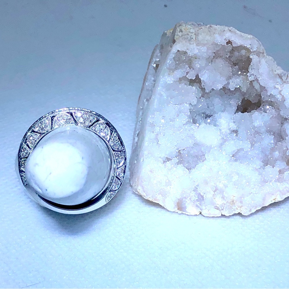SOLD.       Womens 14k white gold ring